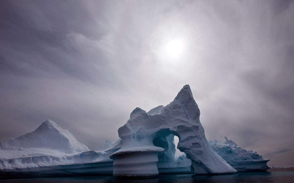 Ίχνη ρύπανσης από τα αρχαία μεταλλεία του Λαυρίου στα παγόβουνα της Γροιλανδίας #skouries